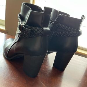 Black American Eagle Heeled Boots